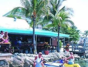 Postcard Inn Beach Resort & Marina - main image