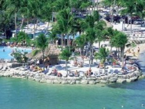 Postcard Inn Beach Resort & Marina - image 3