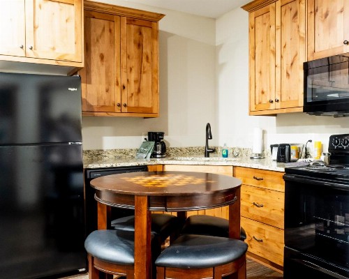 Sawtelle Mountain Resort - image 25