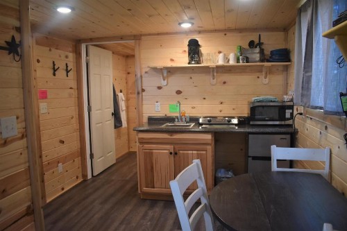Drift Lodge - image 10