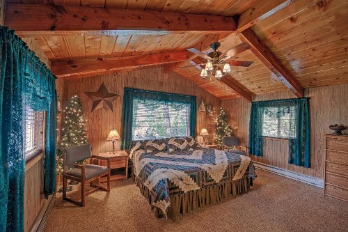 Grandma's Cabin - image 10