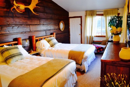 Angler's Lodge - image 23