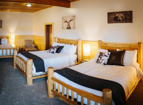 River Lodge - image 7