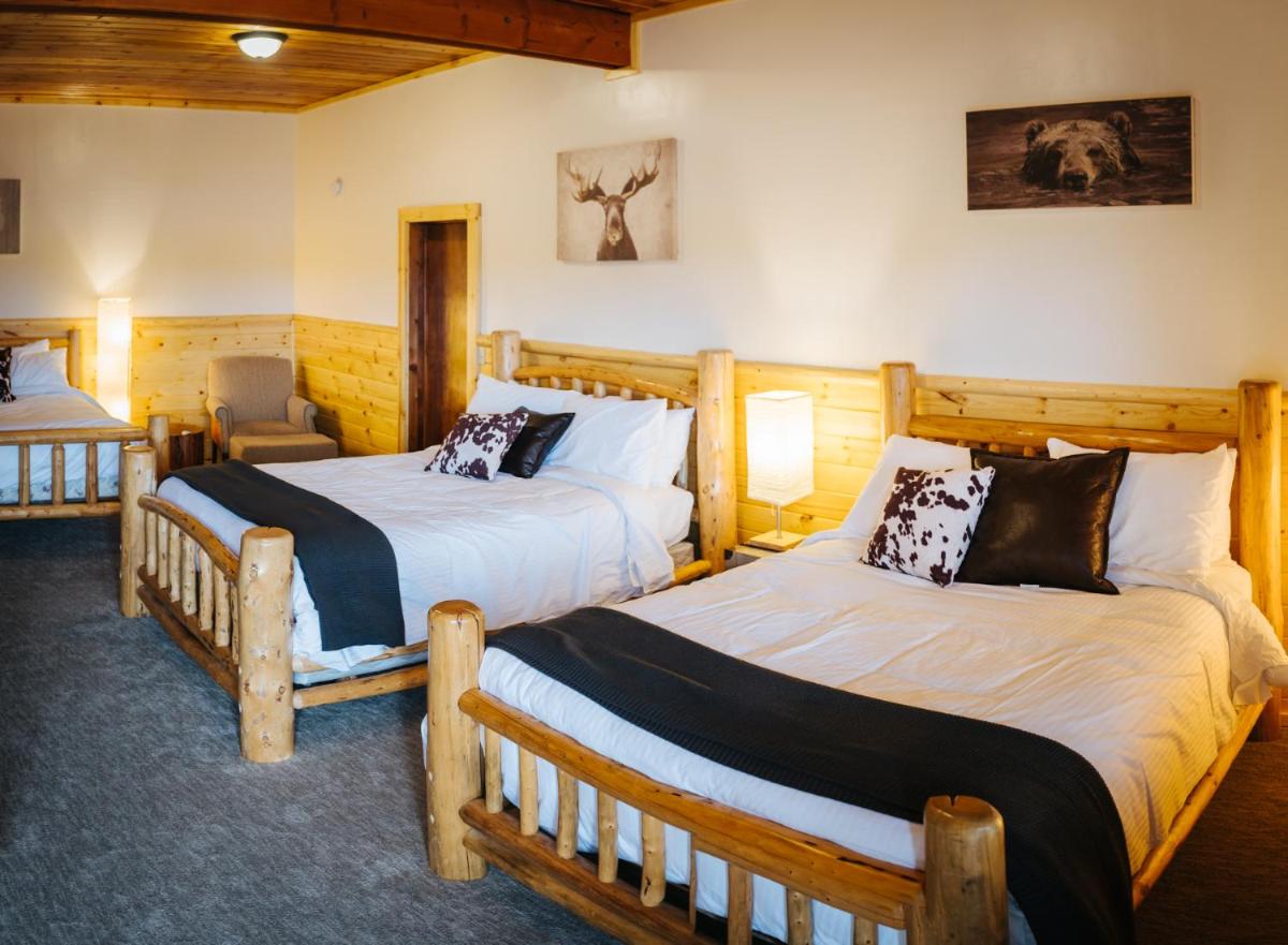 River Lodge - image 7