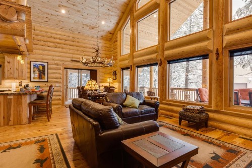 Lumberjack Lodge by KABINO - image 2