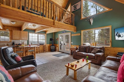 Trappers Chalet by KABINO - image 2