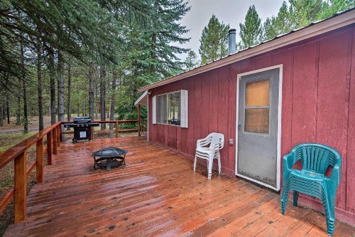 2 Cozy Cabins with Snowmobile Parking Near the Lake! - image 10