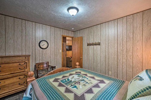 2 Cozy Cabins with Snowmobile Parking Near the Lake! - image 6