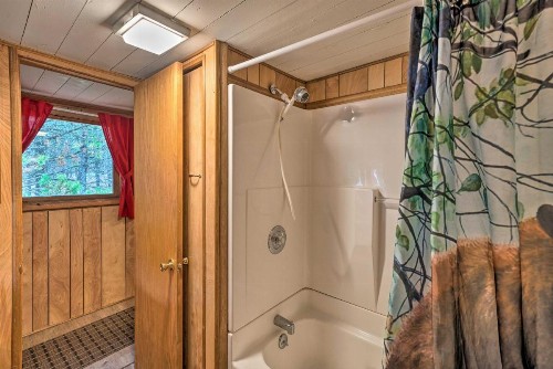 2 Cozy Cabins with Snowmobile Parking Near the Lake! - image 7