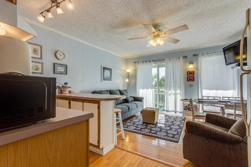 Sea Cabin 228-B - image 12