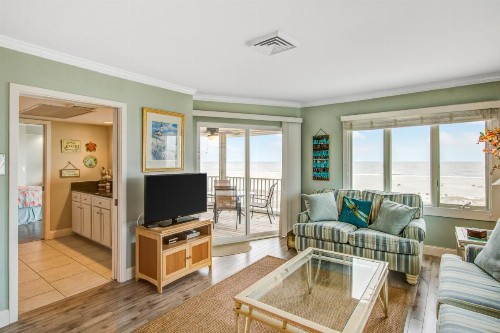 Port O'Call B-301 - image 8