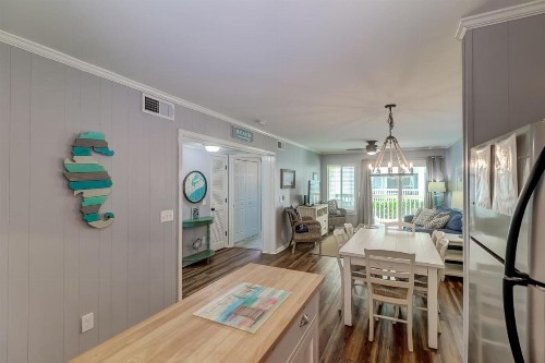 101A Oceanside - image 7