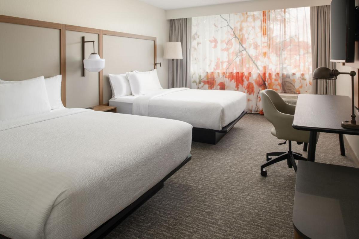 Holiday Inn Seattle-Issaquah - image 4