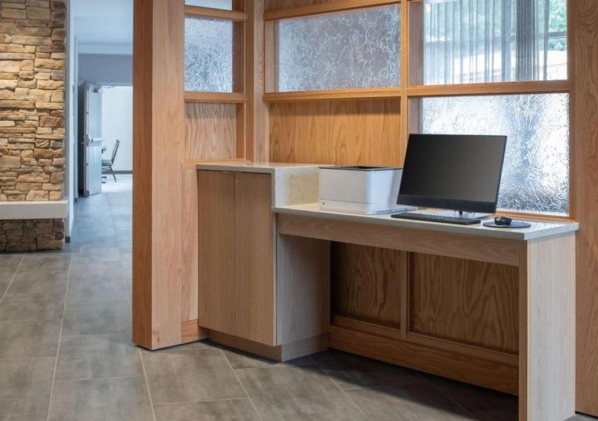 Holiday Inn Seattle-Issaquah - image 7