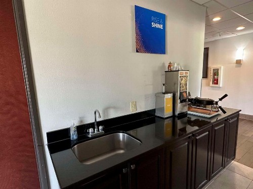 Comfort Suites Jackson - Cape Girardeau - image 30