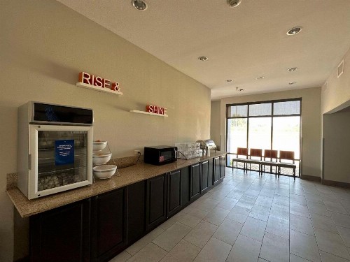 Comfort Suites Jackson - Cape Girardeau - image 31