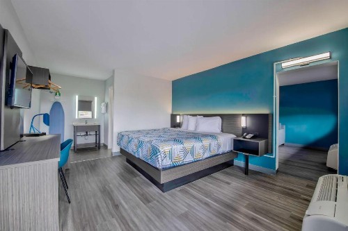 Best Value Inn and Suites - image 11