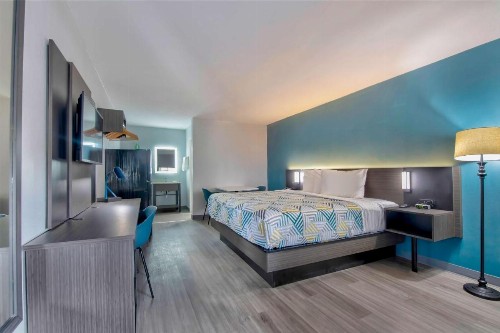 Best Value Inn and Suites - image 13