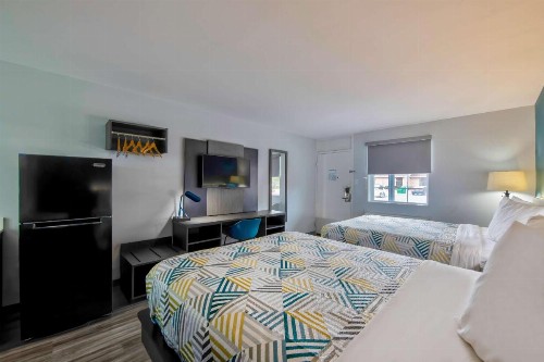 Best Value Inn and Suites - image 19