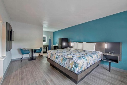 Best Value Inn and Suites - image 6