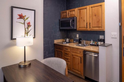Homewood Suites by Hilton Jackson - image 11
