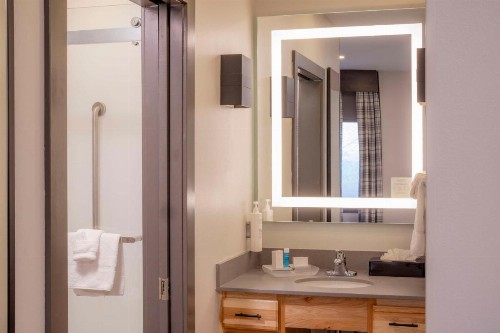 Homewood Suites by Hilton Jackson - image 17