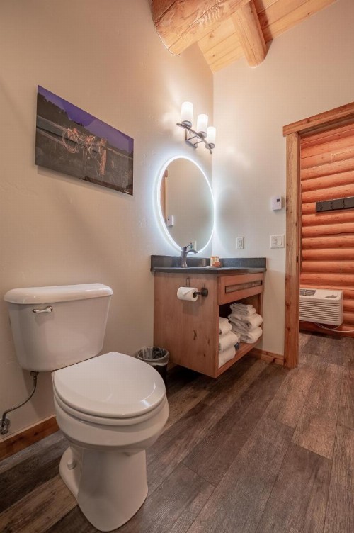 Cowboy Village Resort - image 2