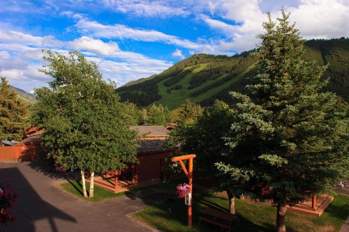 Cowboy Village Resort - image 41