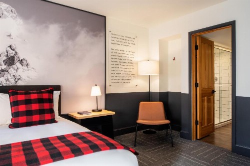 Mountain Modern Motel - image 26