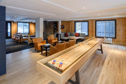 Mountain Modern Motel - image 50