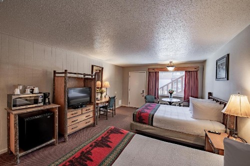 Antler Inn - image 3