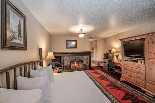 Antler Inn - image 36