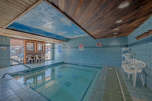 Antler Inn - image 39