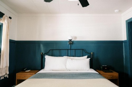 Anvil Hotel - image 39