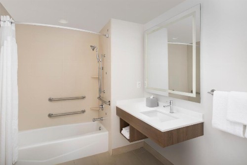 Holiday Inn Express Jacksonville Beach an IHG Hotel - image 35