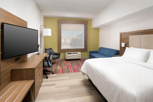 Holiday Inn Express Jacksonville Beach an IHG Hotel - image 36