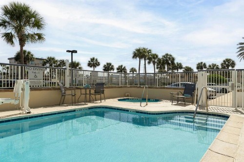 Fairfield Inn and Suites Jacksonville Beach - image 14