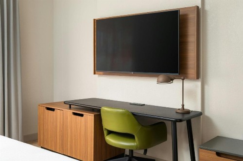 Fairfield Inn and Suites Jacksonville Beach - image 2