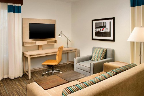 Four Points by Sheraton Jacksonville Beachfront - image 3