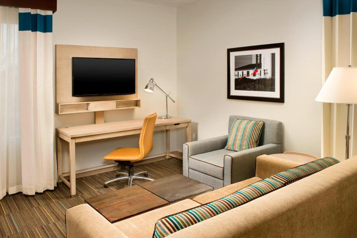 Four Points by Sheraton Jacksonville Beachfront - image 3