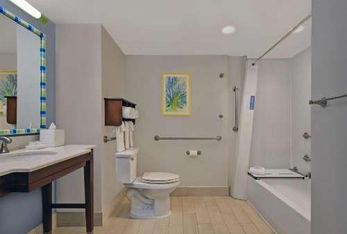 Hampton Inn Oceanfront Jacksonville Beach - image 33