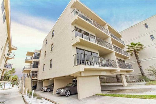Beachcomber 301 2 Bedrooms Near Mayo Clinic Sleeps 4 Pool - image 4