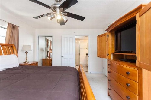 Beachcomber 301 2 Bedrooms Near Mayo Clinic Sleeps 4 Pool - image 7