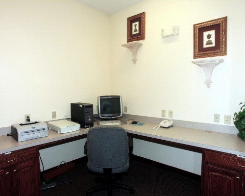 Executive Inn Jacksonville - image 7