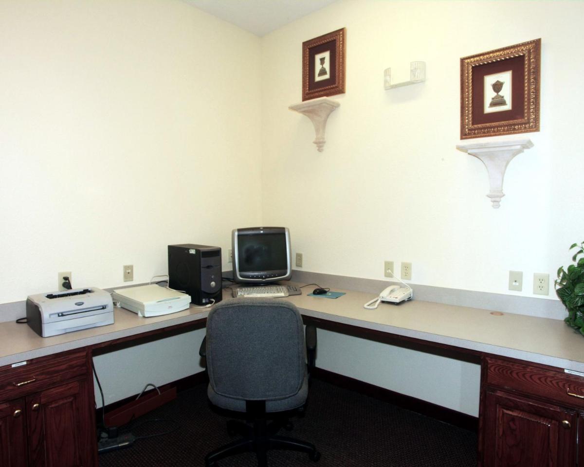 Executive Inn Jacksonville - image 7
