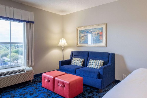 Hampton Inn & Suites Jacksonville Deerwood Park - image 19