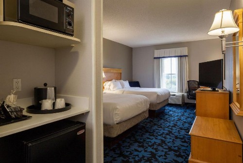 Hampton Inn & Suites Jacksonville Deerwood Park - image 4