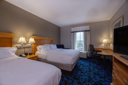 Hampton Inn & Suites Jacksonville Deerwood Park - image 45