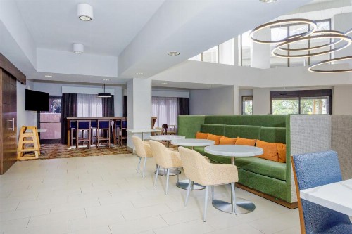 Hampton Inn Jacksonville - I-95 Central - image 14