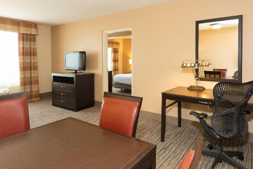 Hilton Garden Inn Jacksonville Airport - image 28